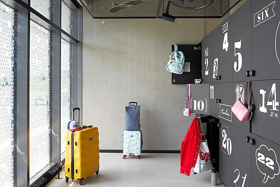 Moxy by Marriott Cologne Bonn Airport