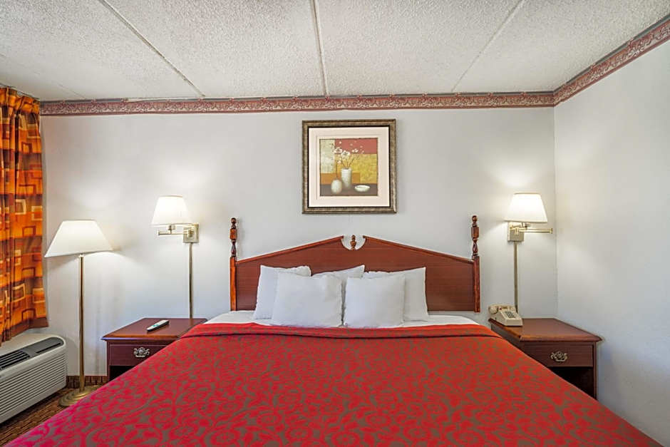 Days Inn by Wyndham Hurricane Mills