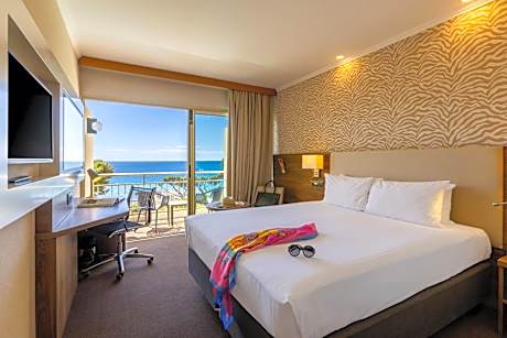 EXECUTIVE SEA VIEW ROOM