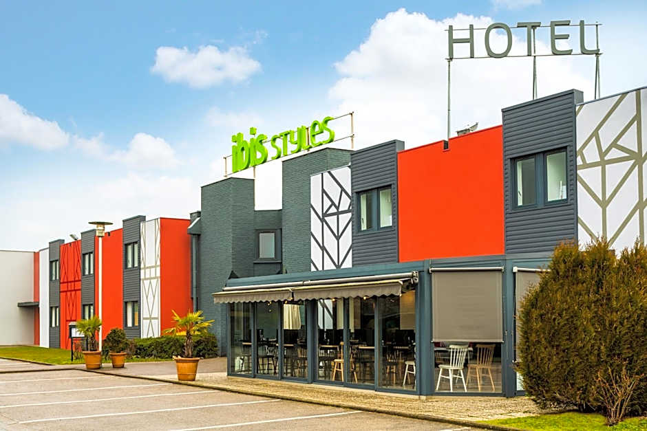 ibis Styles Rouen Val De Reuil
