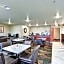 Cobblestone Hotel & Suites Pulaski/Green Bay