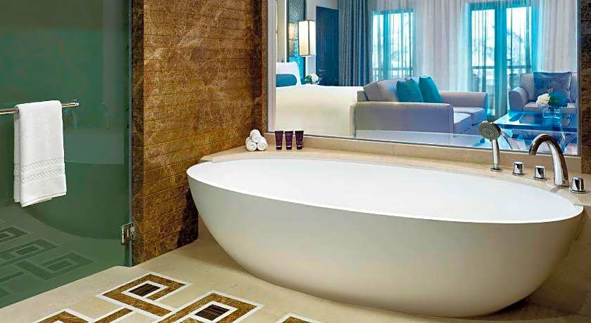 Al Bustan Palace, a Ritz-Carlton Hotel