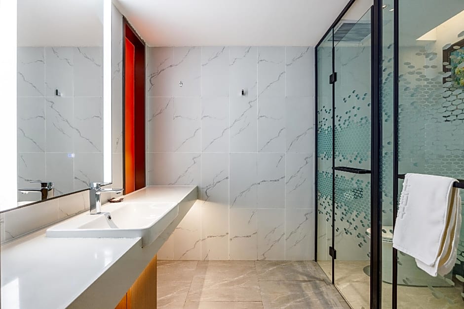 Grand Rezen Hotel Golmud