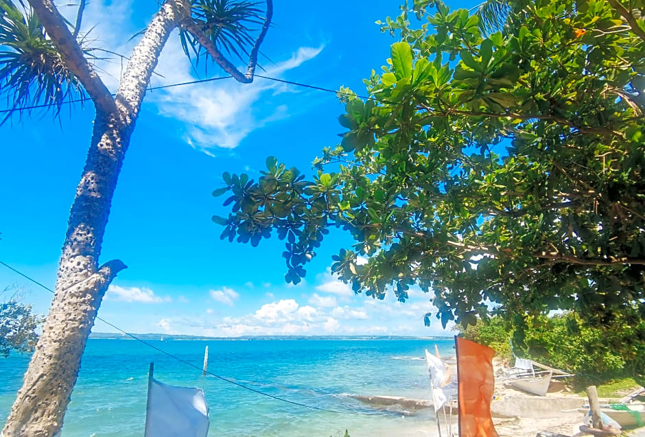 Warren's Beach Resort San Remigio