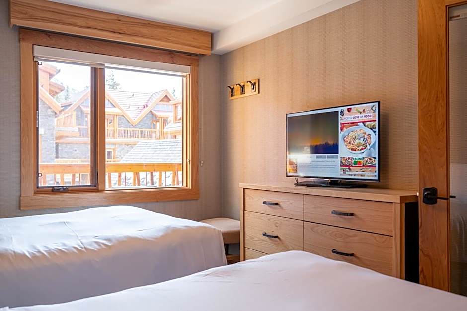 Moose Hotel and Suites