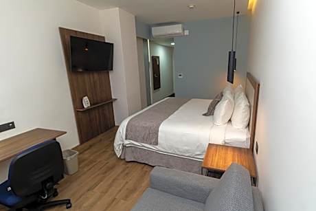 Superior King Room