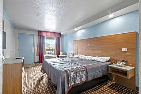 King Room - Disability Access - Non Smoking