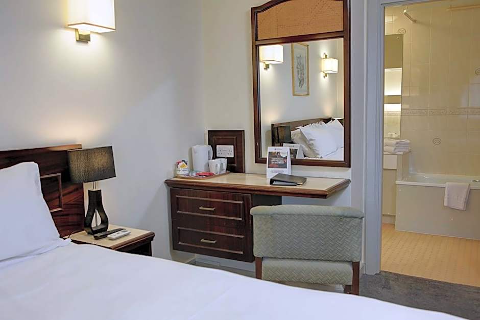 Best Western Heath Court Hotel