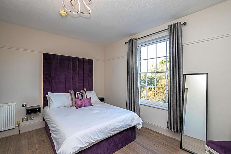 Pages Hotel and Guesthouse