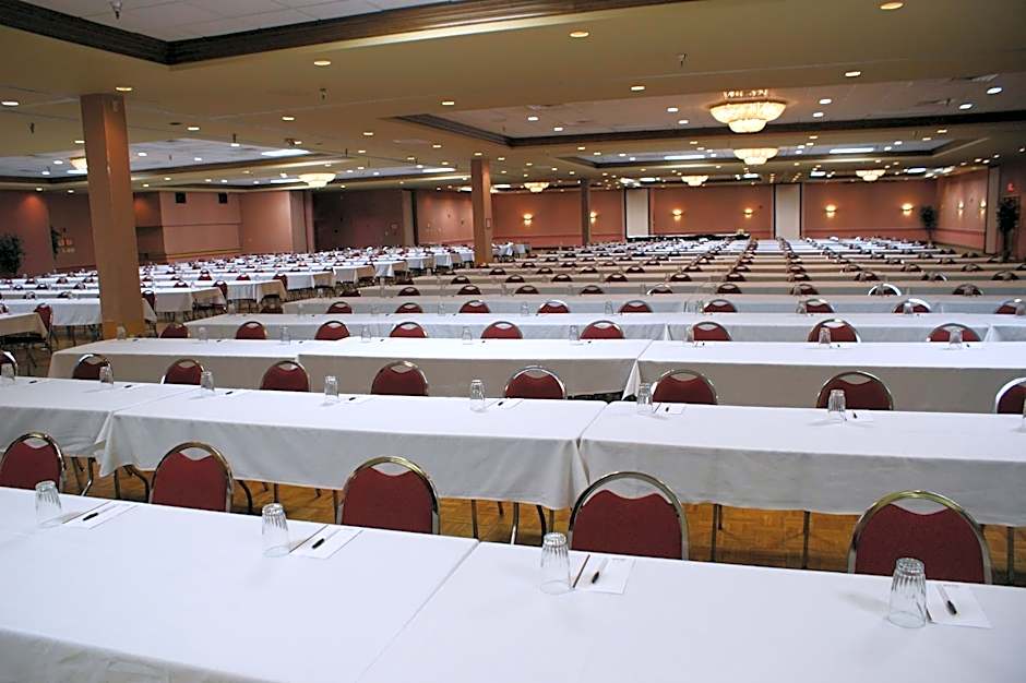 Decatur Conference Center And Hotel