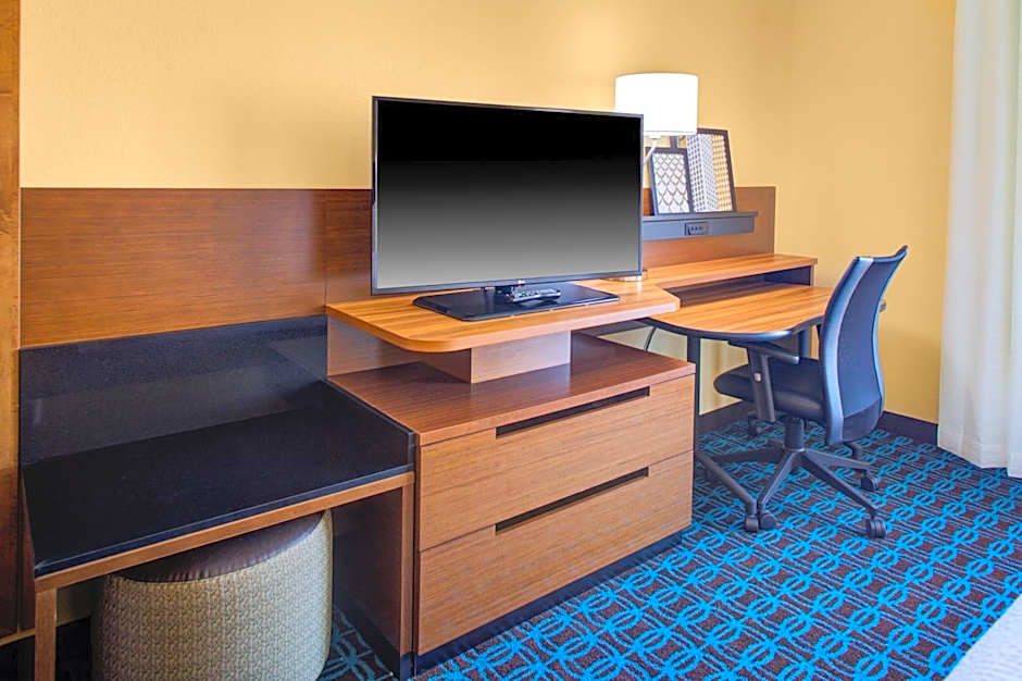 Fairfield Inn & Suites by Marriott Detroit Canton