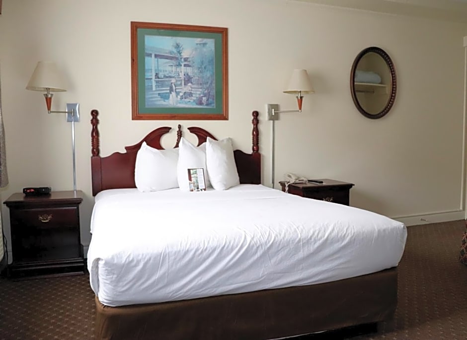 Senator Inn & Spa