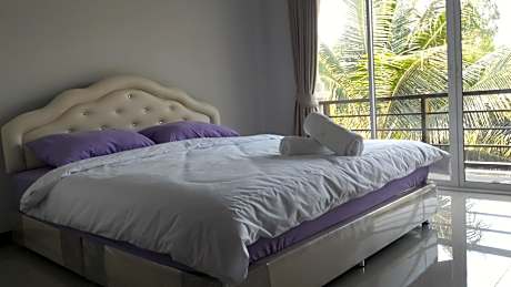 APLE HOMESTAY