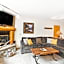 River Mountain Lodge
