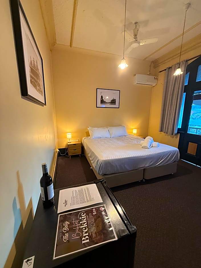 Bellbird Hotel