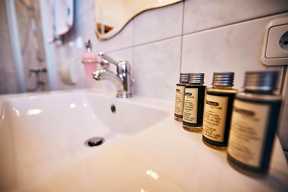 Hotel & Restaurant Waldschloss