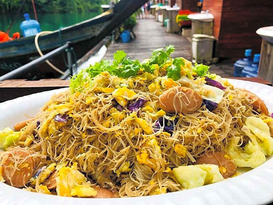 Khaosok Lake House @ Ratchaprapa Dam