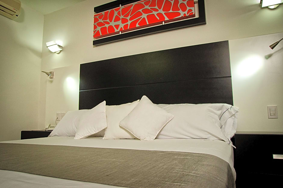 Hotel Portonovo Plaza Expo