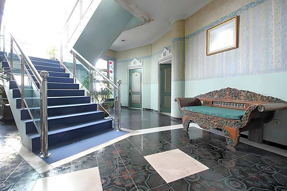 Akur Hotel Malioboro Mitra RedDoorz