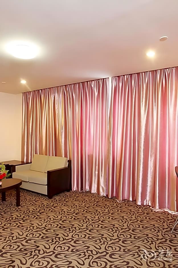 Xinhua Hotel