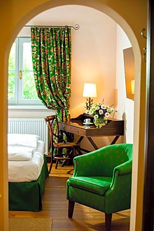 Superior Single Room