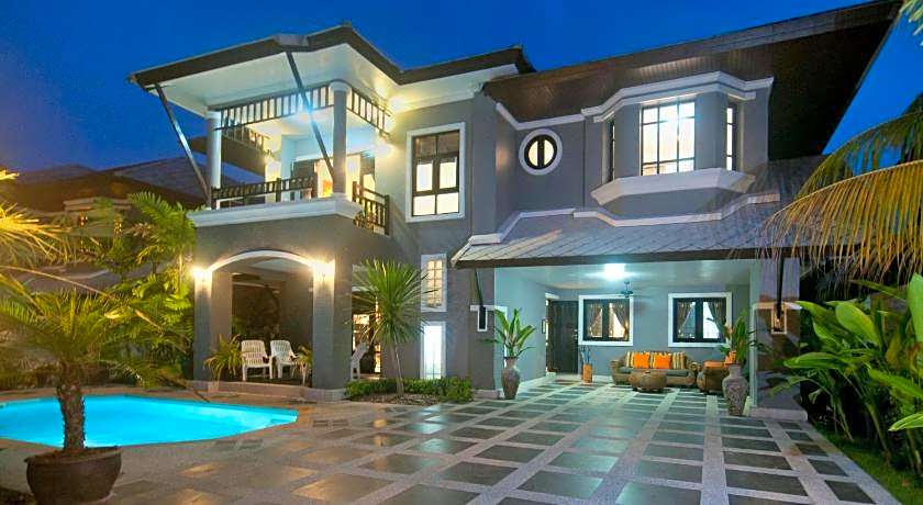 Baan Santhiya Private Pool Villas