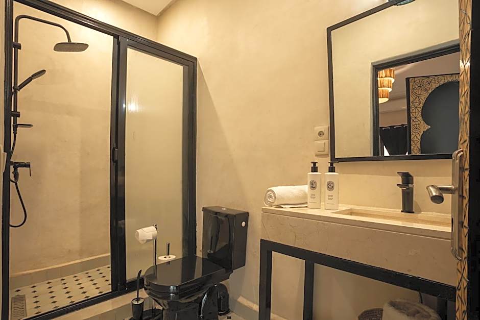 Just V hotel & Spa