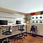 Anwar Al Madinah Movenpick Hotel