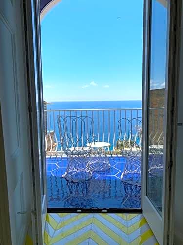 Imperati Suites by Alcione Residence