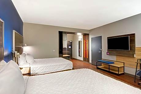 Queen Room with Two Queen Beds