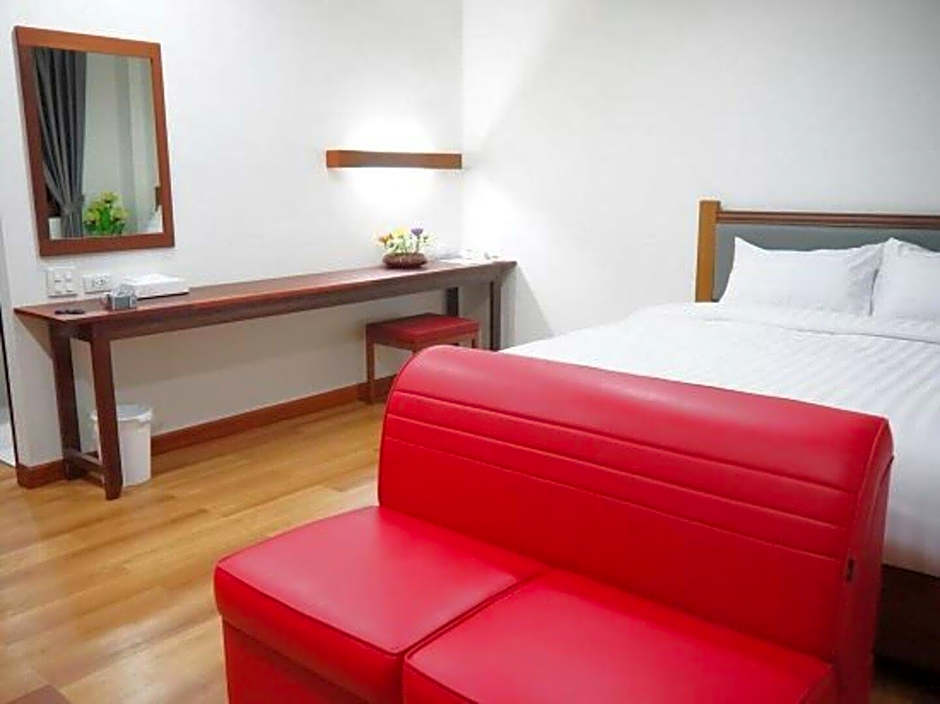 Tai-Shan Suites