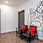 Super Townhouse Galleria Market Near Golf Course Road