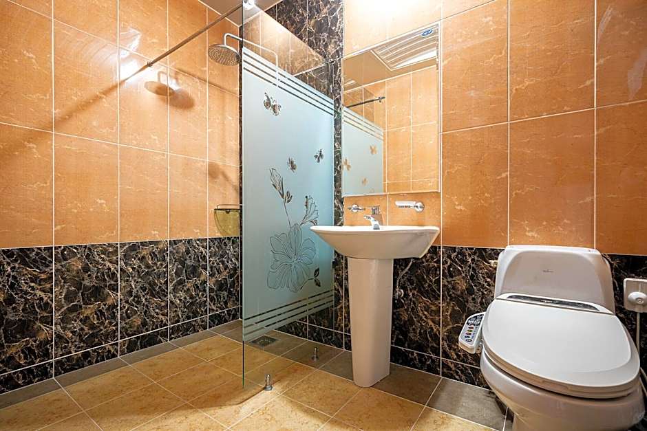 A1 Hotel