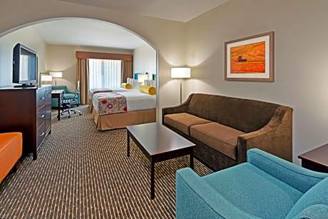 Quadruple Suite with Two Queen Beds and Sofa Bed - Non-Smoking