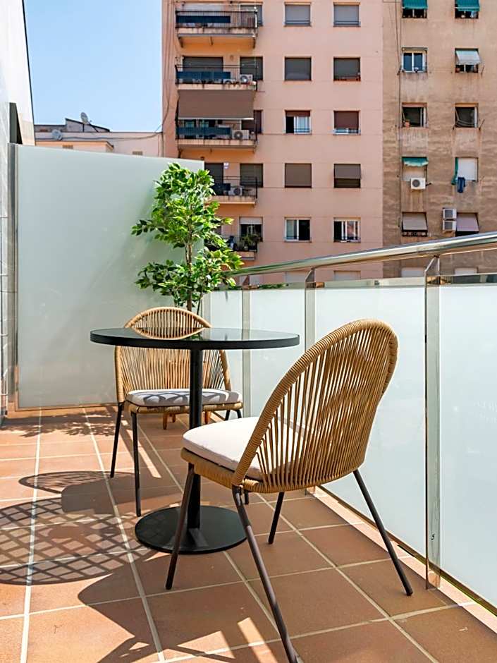 Limehome Barcelona Carrer de Besalú 82