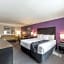 La Quinta Inn & Suites by Wyndham San Antonio Downtown