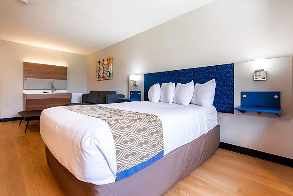 Microtel Inn & Suites by Wyndham London