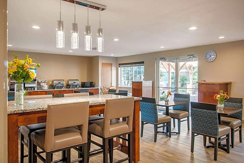 MainStay Suites Dubuque at Hwy 20