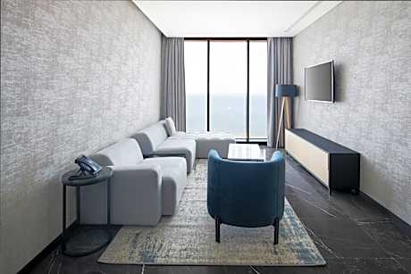 One-Bedroom Apartment - Sea View