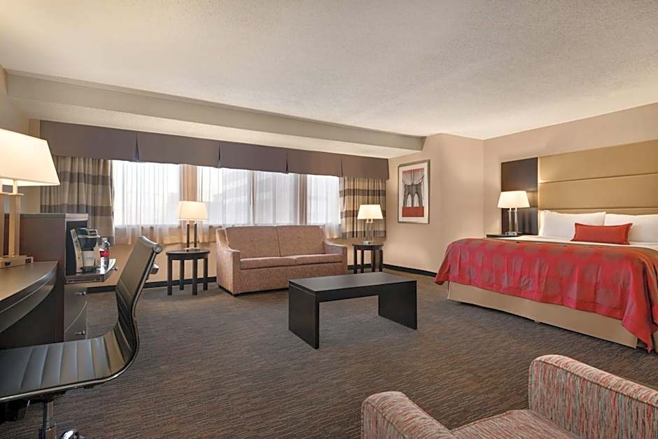 Ramada Plaza by Wyndham Regina Downtown