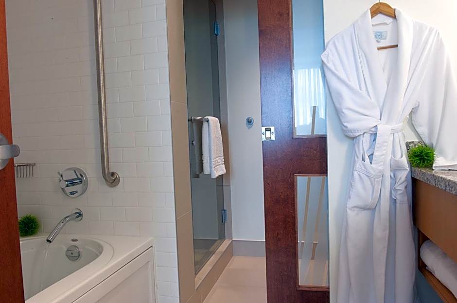 The Holman Grand Hotel