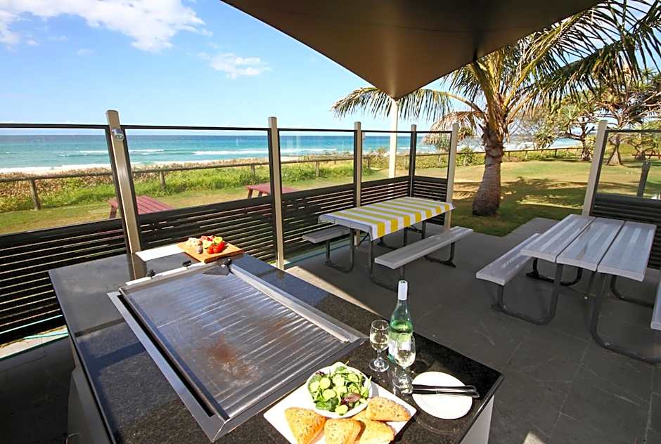 San Simeon Beachfront Apartments Tugun