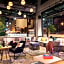 Moxy by Marriott Chicago Downtown
