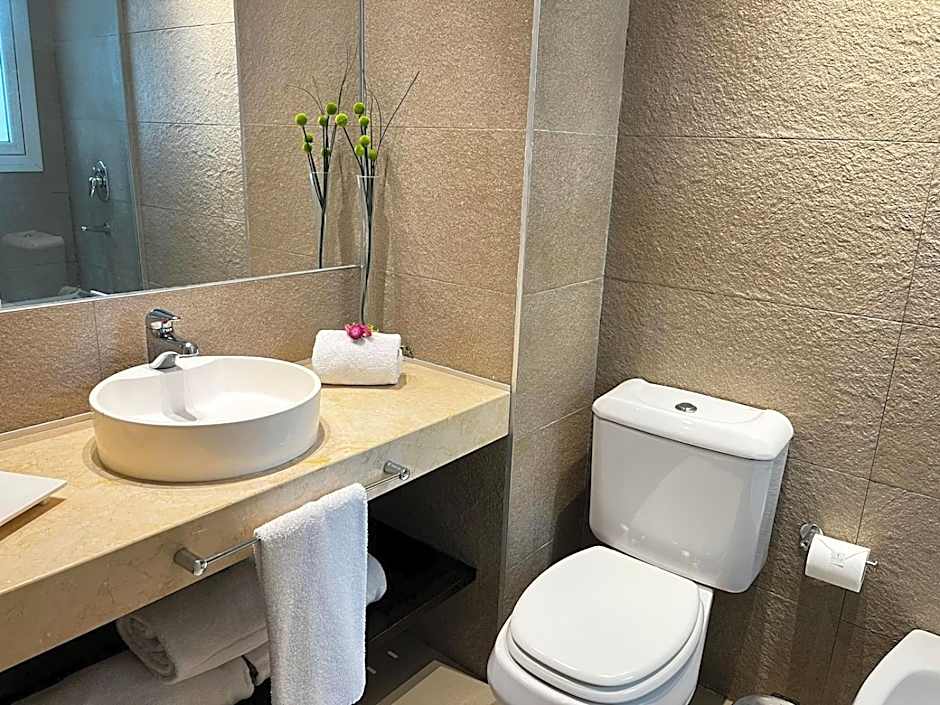 Awwa Suites & Spa