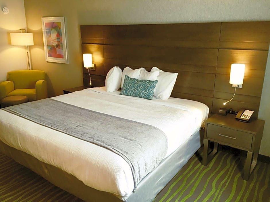 Best Western Plus Prien Lake Inn & Suites