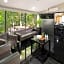 Oh! The Urban Oasis - Adults only