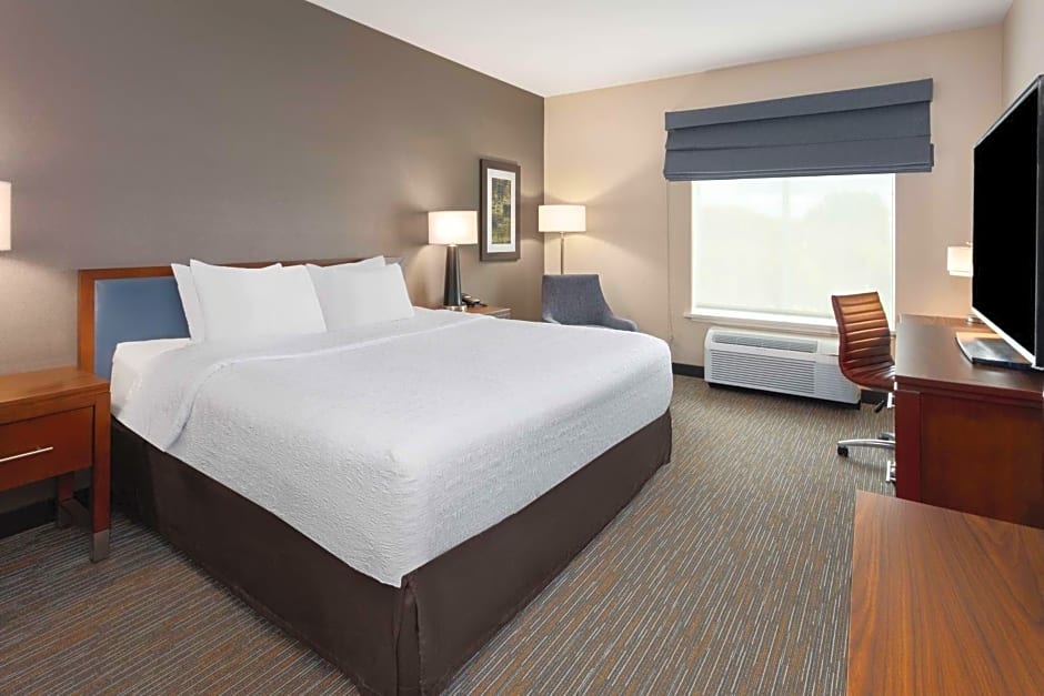 Hampton Inn By Hilton Nashville Airport Century Place, TN