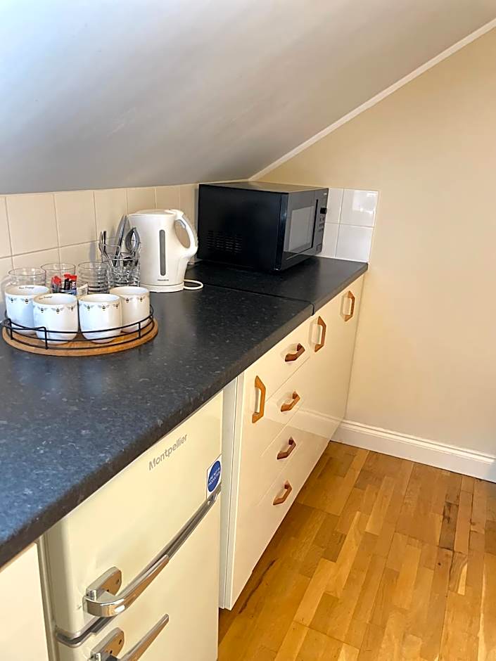 The White Lodge Hotel