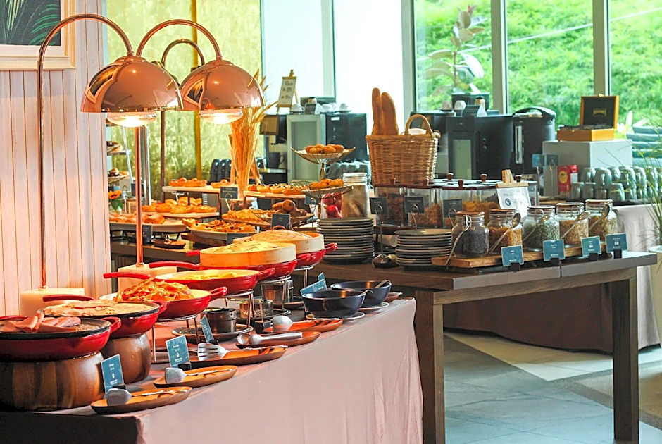 Wyndham Grand Nai Harn Beach Phuket