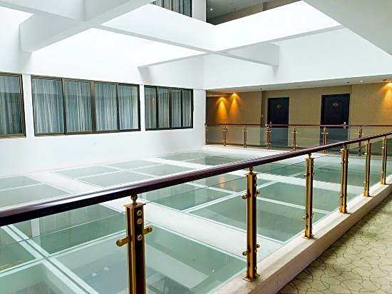 Yunshang Manju Hotel (Ningbo Yushe Airport Branch)